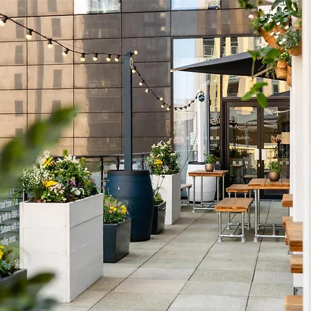 Radisson Hotel Manchester City Centre, A Verified Net Zero Hotel-3